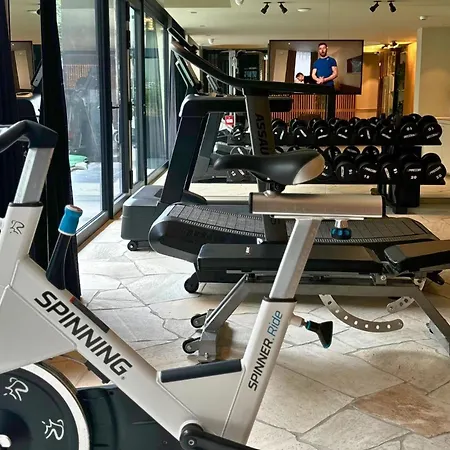 Premier Suites Antwerp-2