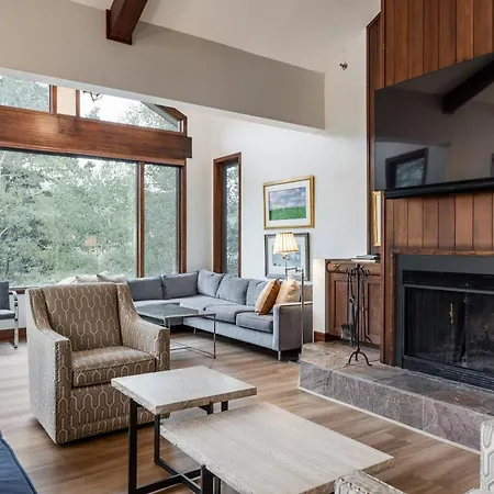 Deer Valley Little Belle Ultimate Ski Getaway, Sleeps 14, Luxury Design, Private Hot Tub,-2