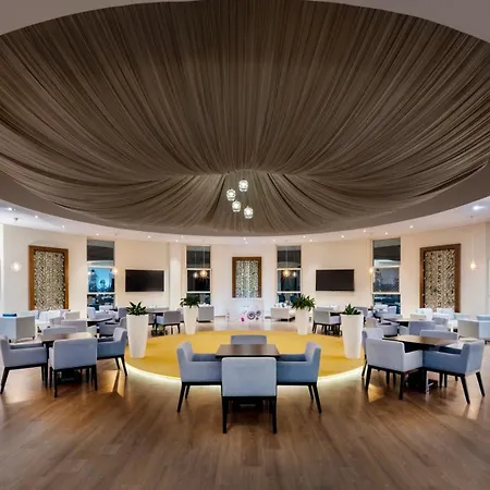 Grand Millennium Al Wahda Hotel And Executive Apartments Abu Dhabi-2