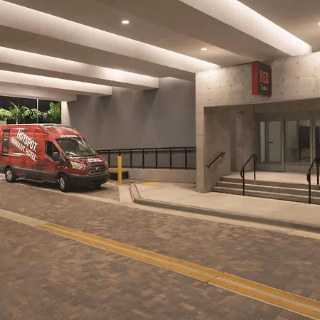 Radisson Red Miami Airport-3