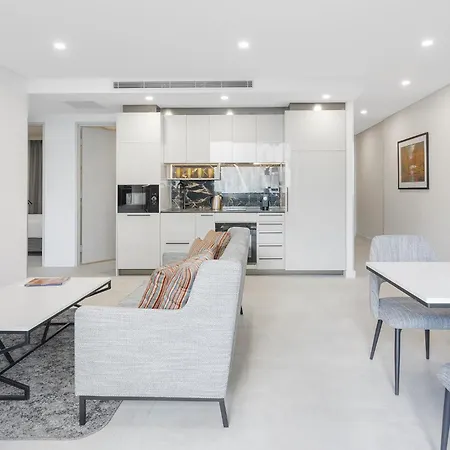Meriton Suites Canberra-3
