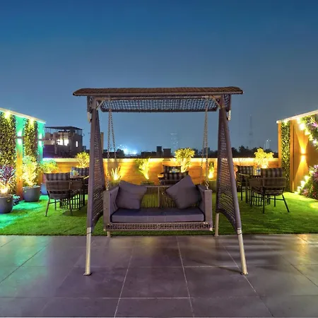 Hotel Gold The Royal - A Luxurious Stay- Near New Delhi Railway Station & Connaught Place-3