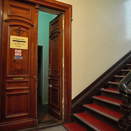 Hotel Pension Bernstein Am Kurfuerstendamm-3