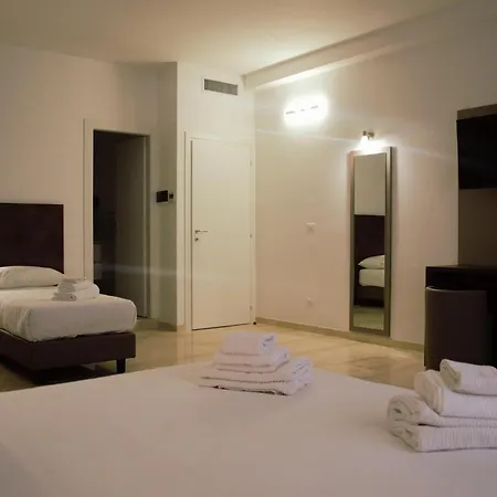 Domus Dea Roma by Trinità-2