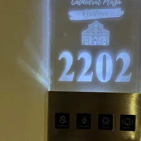 Hotel Boutique Cathedral Plaza Residences Room For Rent Downtown-3