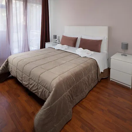 Mr Brown Home And Suites-2