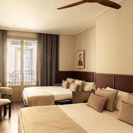 Hotel Well And Come Malaga-2