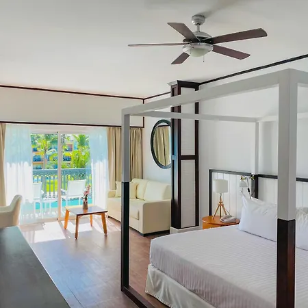 Ocean Blue & Sand Beach Resort-3