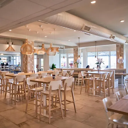Sand Dunes Resort & Suites-3