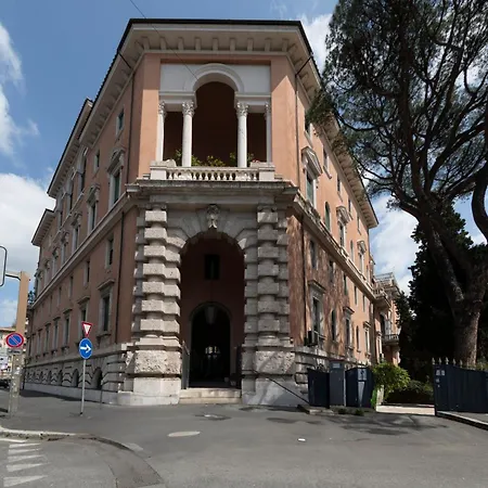 Domus Giulio Guest House-2