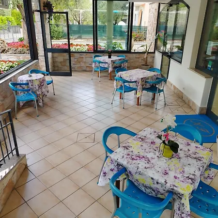 Hotel Fiordaliso-3