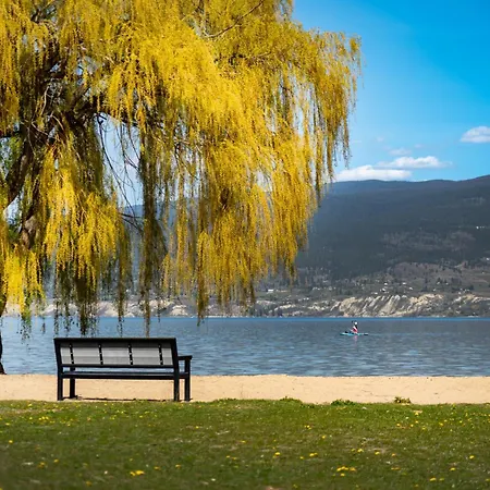 Okanagan Lakefront Resort-3
