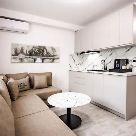 Onyx Beach Residence - Free Beach Access & Parking-3