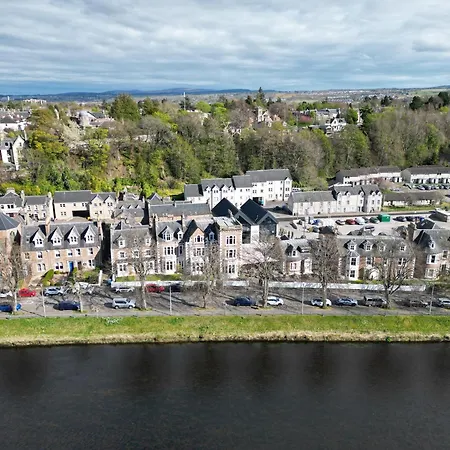 Glen Mhor Hotel At Uile-Bheist 'Brewstillery'-3