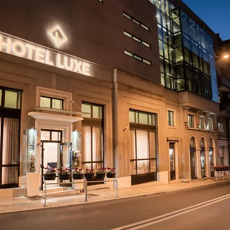 Hotel Luxe-3