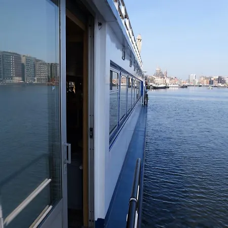 Botel Clair D'Etoile-2