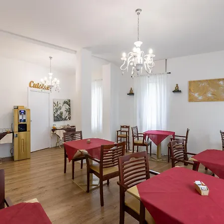 Domino Hotel-3