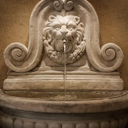 Schlosshotel Roemischer Kaiser-3