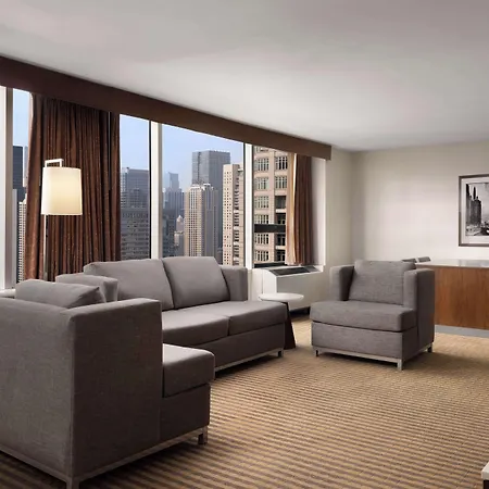 Hampton Inn Chicago Downtown/Magnificent Mile-3