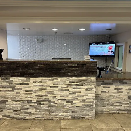 Red Roof Inn Auburn Hills-2