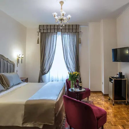 Hotel Forum-2
