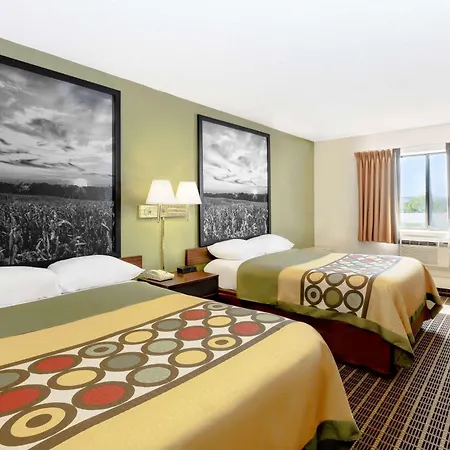 Super 8 By Wyndham Norfolk-3
