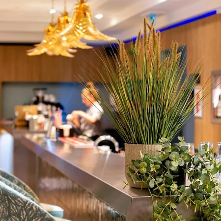 Hilton London Kensington Hotel-2