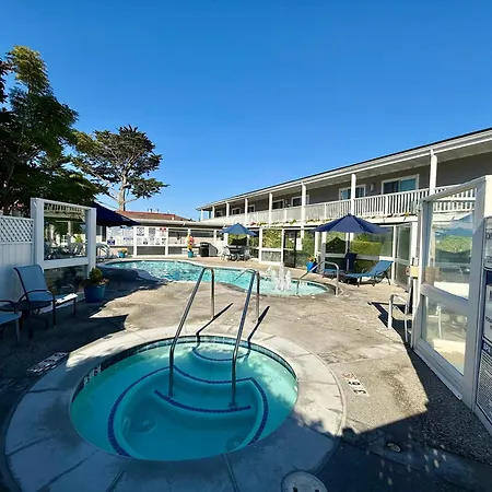 Monterey Bay Lodge-3