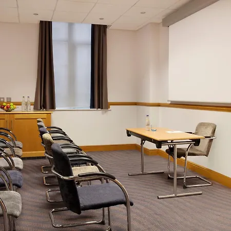 Leonardo Hotel London Croydon-2