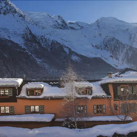 La Chaumiere Mountain Lodge-3