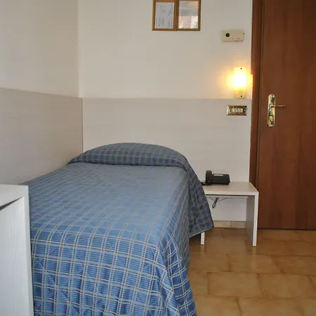 Auto Park Hotel-3