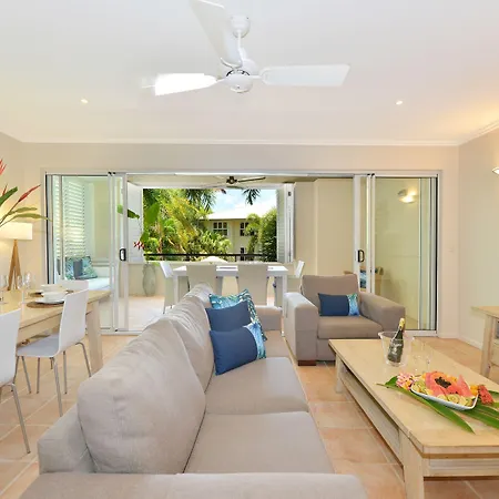 Cayman Villas Port Douglas-3