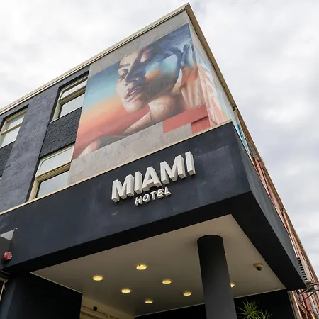 Miami Hotel Melbourne-2