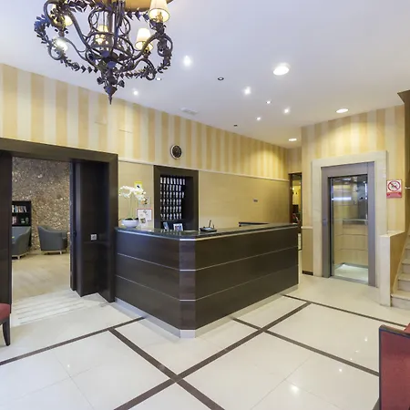 Hotel Sur Málaga-3