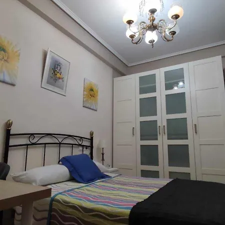 FlipHouse Rooms Pensión-3