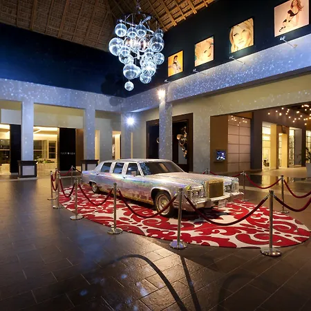 Hard Rock Hotel & Casino Punta Cana (Adults Only)-3