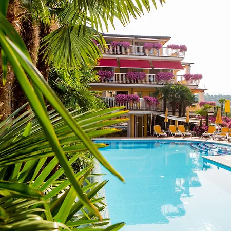Hotel Capri Bardolino 3S-2