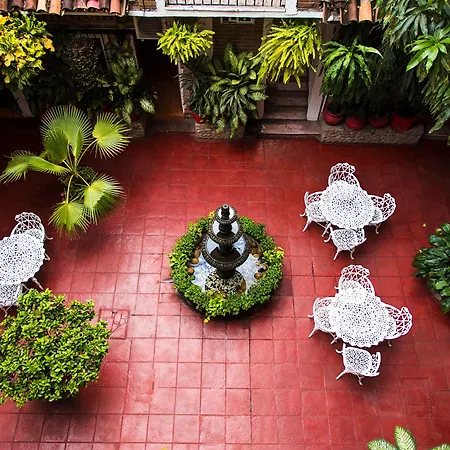 Hotel Posada De Roger - Near Los Muertos Beach-2