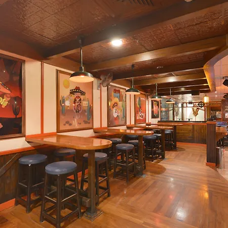Grand Astoria Hotel-3