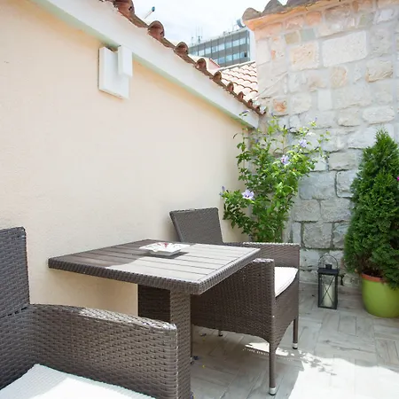 House Sandra-2