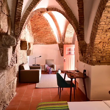 Noble House Essence Evora - By Unlock Hotels-2