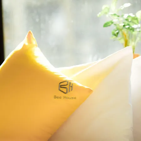 Bee House By Cosmos Creation - Taipei Main Station-2