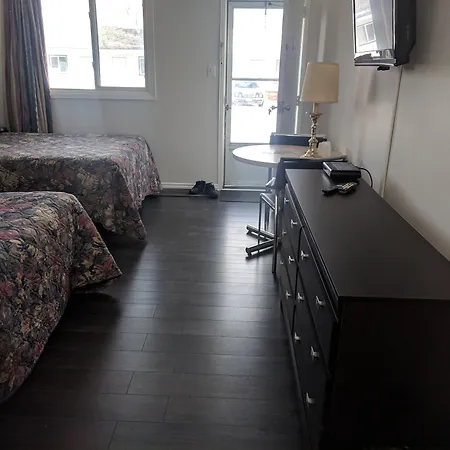 Hilltop Motel-3