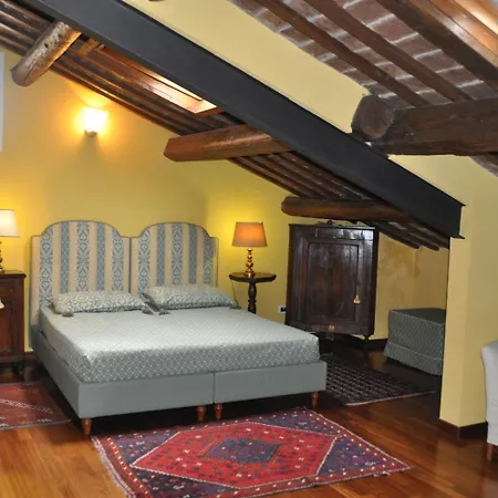 Piazza Nova Guest House-3