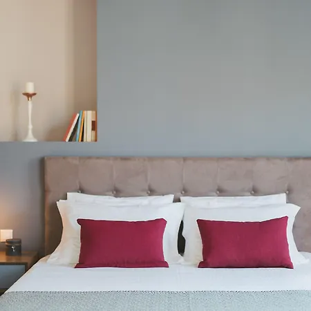 Bluebell Luxury Suites-3