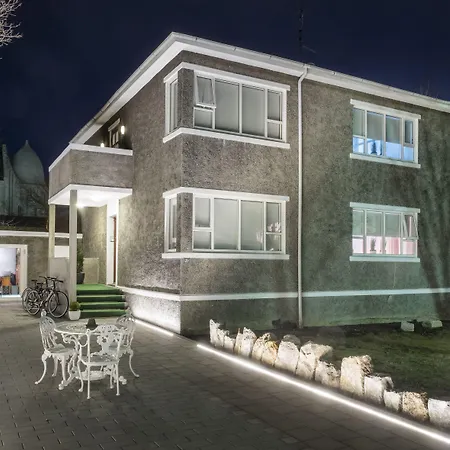 Freyja Guesthouse & Suites-3