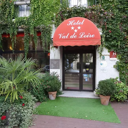 Hotel Val De Loire-2
