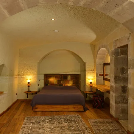 Seki Cave Hotel, Wake Up To Hot Air Balloons-2