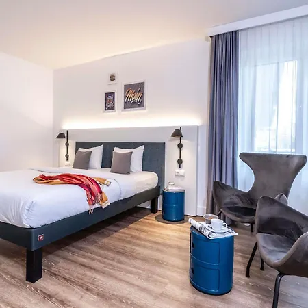 Ibis Styles Hamburg Alster City-2