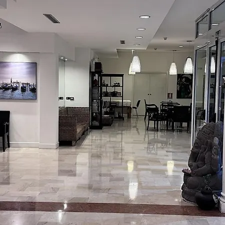 Venice Hotel con Colonnine Elettriche-3